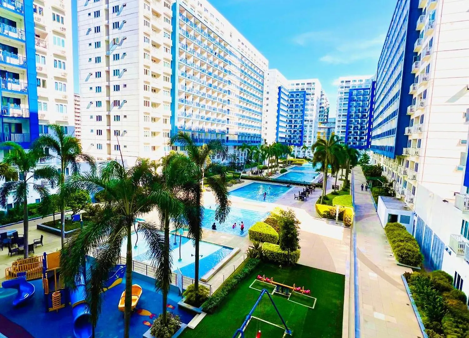 Sea Residence Moa - Paul Manila
